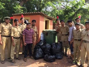NCC_Army_Cadets_organized_a_cleanliness_drive